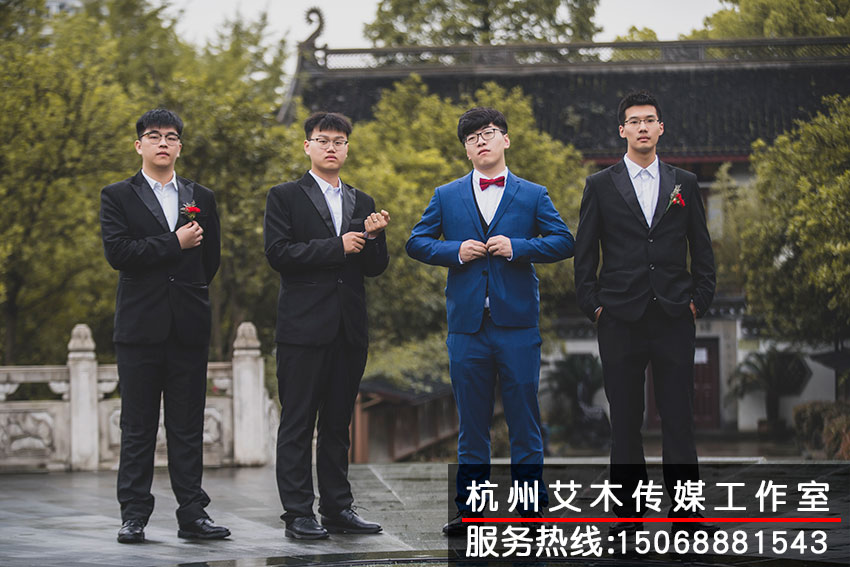 1630818673165967.jpg 新郎以及伴郎團體拍攝