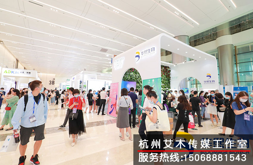 1631329150794660.jpg 華熙生物美沃斯新品發(fā)布會展柜大堂現(xiàn)場拍攝