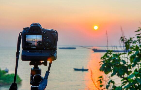 攝影攝像對于長焦鏡頭有其獨(dú)特的優(yōu)勢魅力